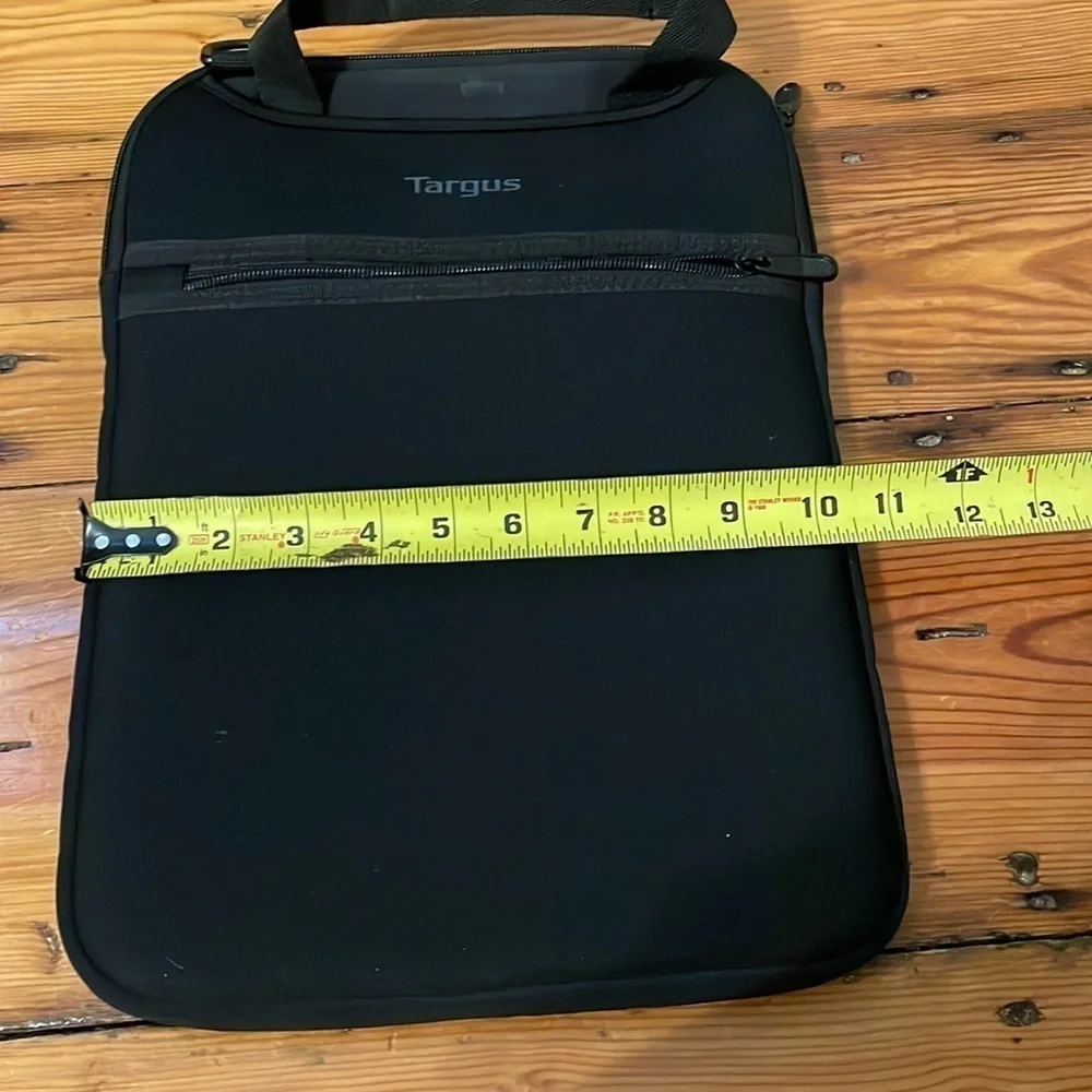 Targus laptop black carrying case